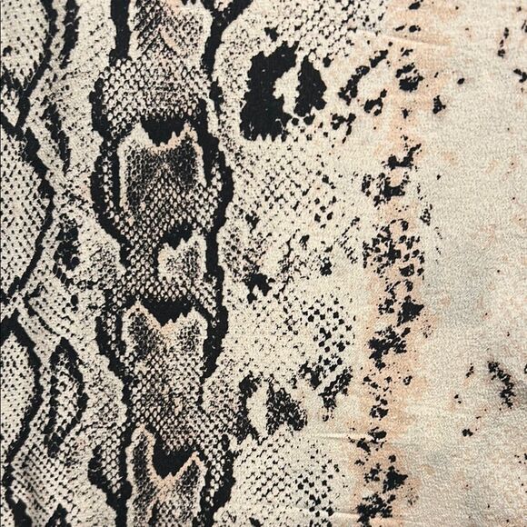 Joie Snake Print V-Neck Top, Size Large - Picture 8 of 10